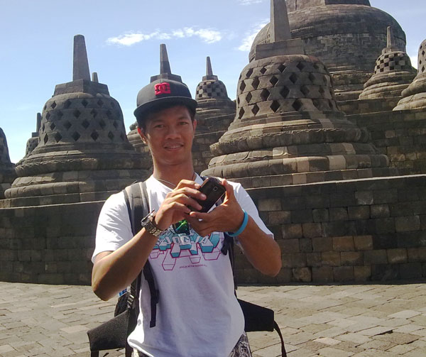 Me-and-Ma-Mobile-Phone